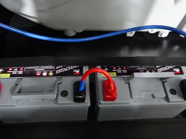 Bateria de chumbo-ácido livre de manutenção