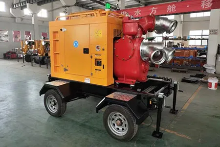 Bomba autoescorvante montada com carreta